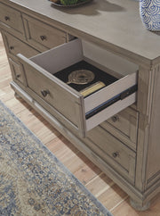 Lettner - Dresser, Mirror - R&R Furniture Gallery (Fountain Valley, CA)