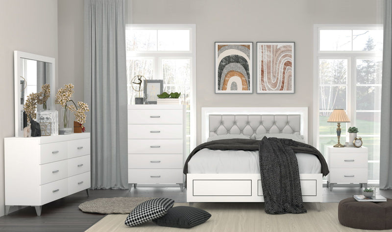Casilda - Mirror - White - R&R Furniture Gallery (Fountain Valley, CA)