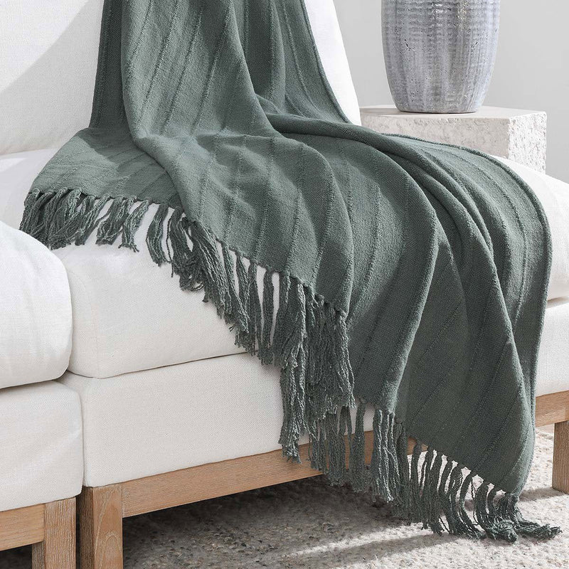 Throws - TC Hunter Throw - R&R Furniture Gallery (Fountain Valley, CA)