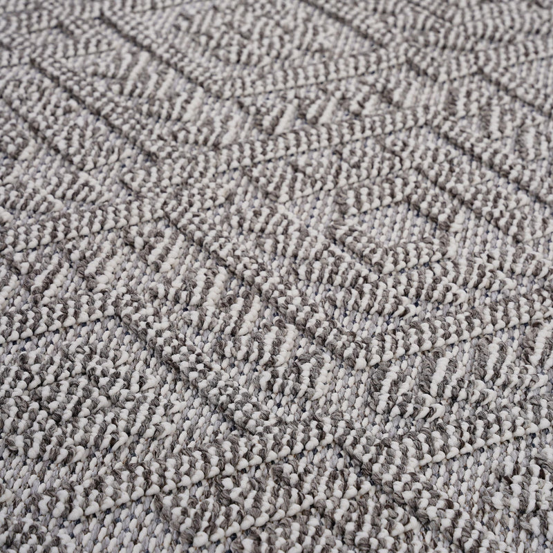 Guros - Traditional Indoor / Outdoor Area Rug - R&R Furniture Gallery (Fountain Valley, CA)