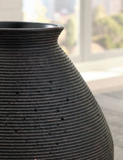 Hannela - Vase - R&R Furniture Gallery (Fountain Valley, CA)