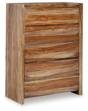 Dressonni - Five Drawer Chest - Brown - R&R Furniture Gallery (Fountain Valley, CA)