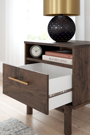 Calverson - Night Stand - R&R Furniture Gallery (Fountain Valley, CA)