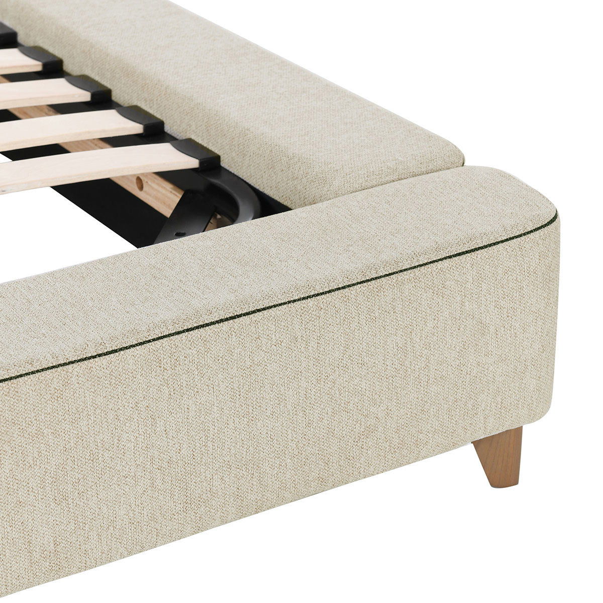 Tate - Bed