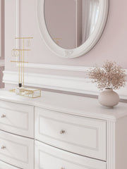 Kozlani - Six Drawer Dresser - R&R Furniture Gallery (Fountain Valley, CA)