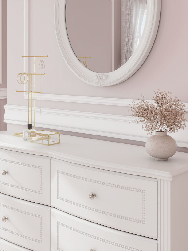 Kozlani - Six Drawer Dresser - R&R Furniture Gallery (Fountain Valley, CA)