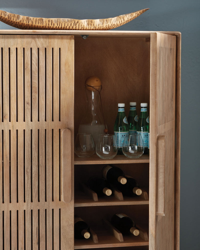 Pellamour - Bar Cabinet - Natural Brown - R&R Furniture Gallery (Fountain Valley, CA)