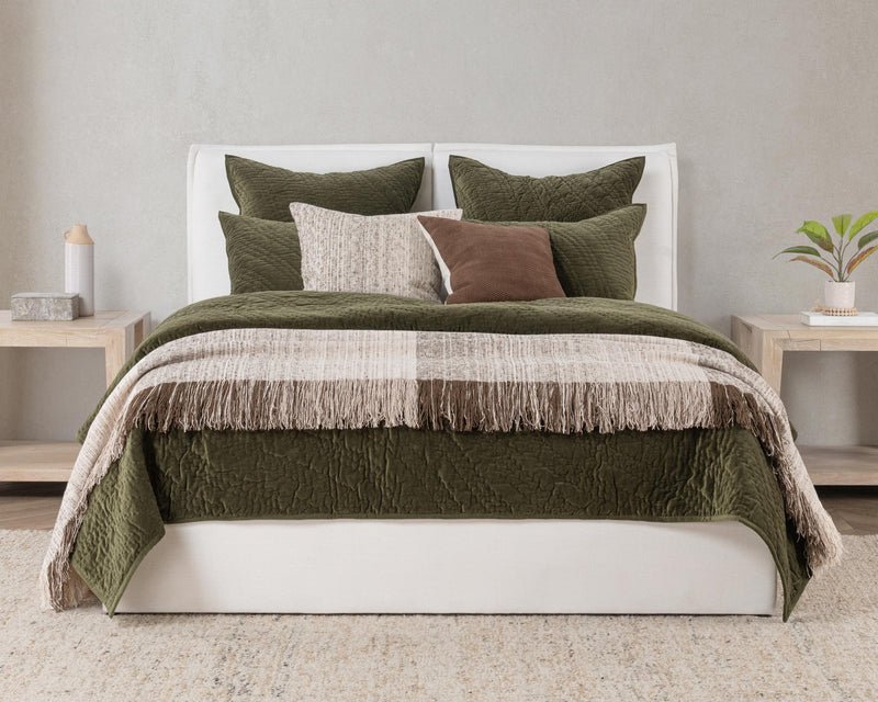 Elms - Velvet Quilt - R&R Furniture Gallery (Fountain Valley, CA)