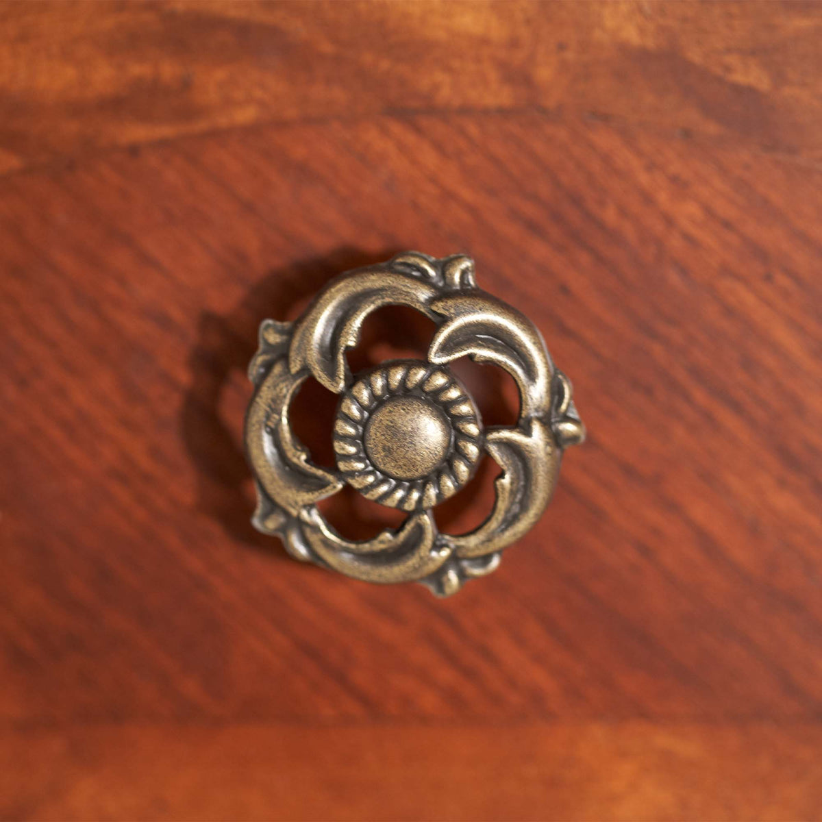 Cortina - 6-Drawer Chest - Honey Walnut - R&R Furniture Gallery (Fountain Valley, CA)