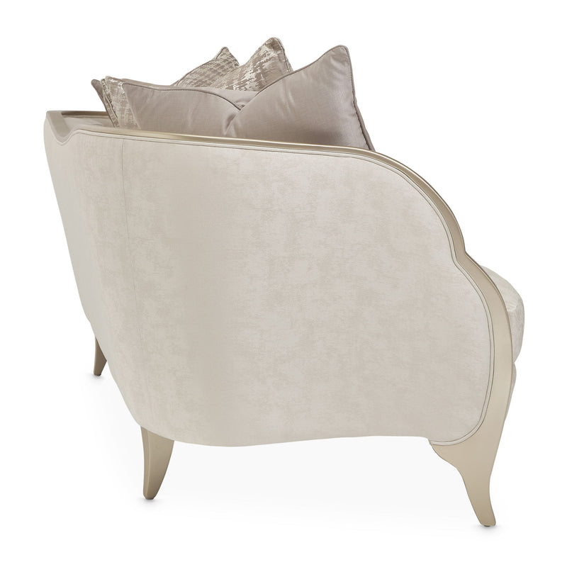 Malibu Crest - Loveseat - Cloud White / Chardonnay - R&R Furniture Gallery (Fountain Valley, CA)