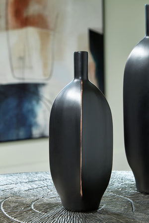 Rhaveney - Vase - Small - R&R Furniture Gallery (Fountain Valley, CA)
