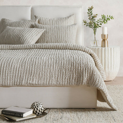 Colmar - Quilt - R&R Furniture Gallery (Fountain Valley, CA)