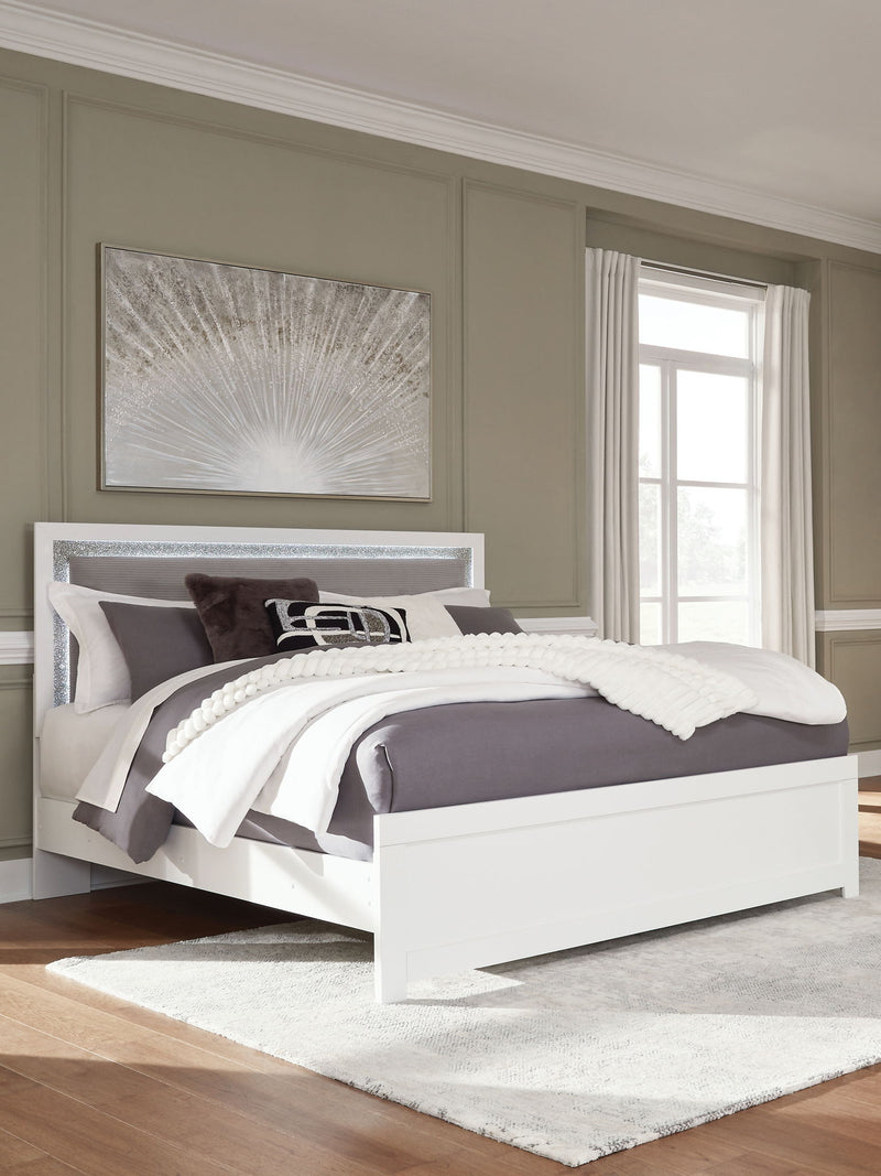 Maeling - King Upholstered Panel Bed - White - R&R Furniture Gallery (Fountain Valley, CA)