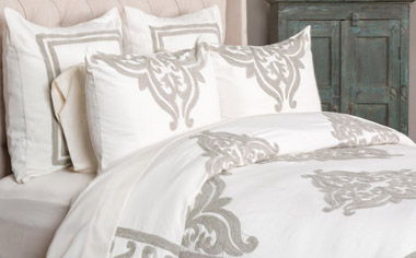 Patrina - Duvet - R&R Furniture Gallery (Fountain Valley, CA)