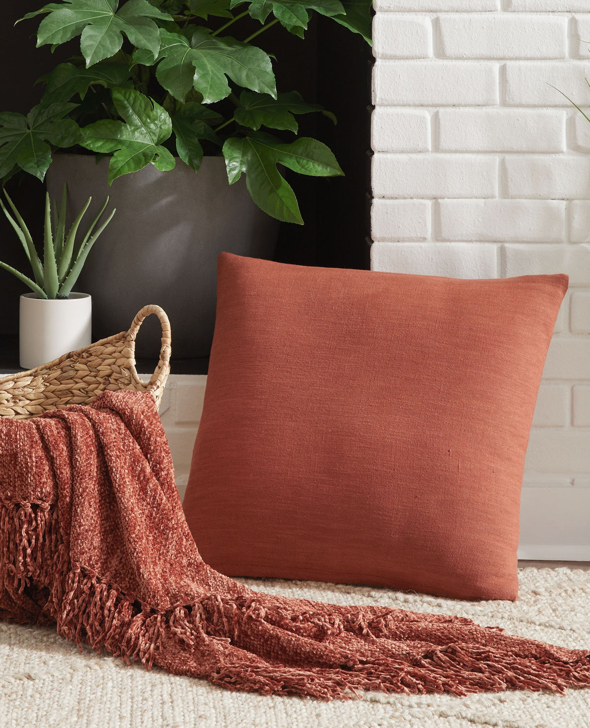Thaneville - Pillow - R&R Furniture Gallery (Fountain Valley, CA)