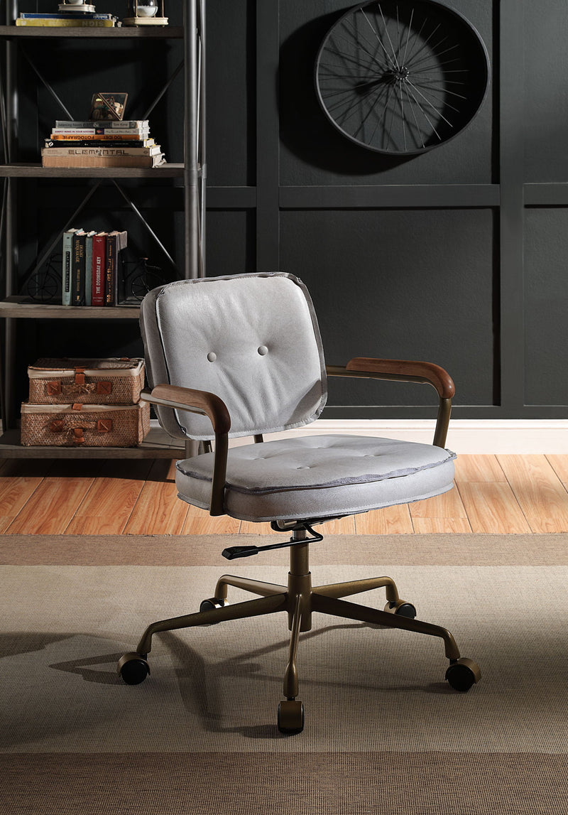 Siecross - Office Chair - R&R Furniture Gallery (Fountain Valley, CA)