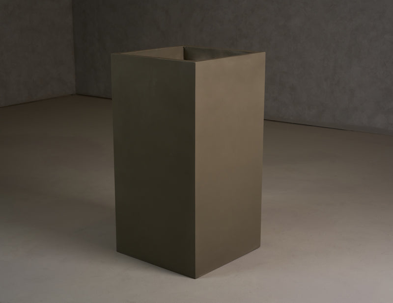 Modrset Helotes - Modern Grey Concrete Planter — view 4