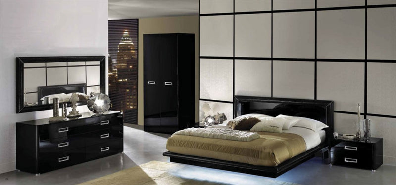LA STAR Composition 01 Modern Italian Black Mirror