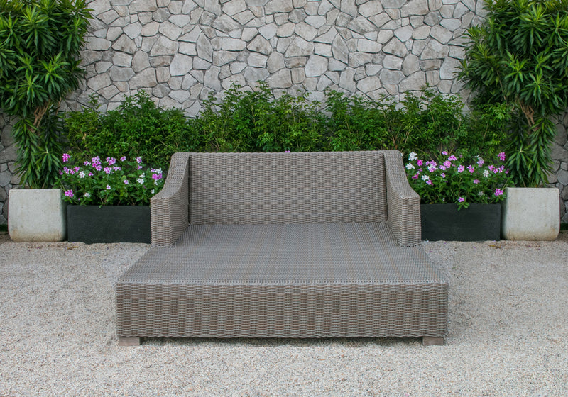 Pismo Outdoor Beige Wicker Sunbed — view 3